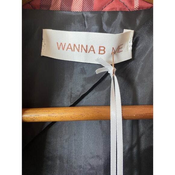 New with Tags Red Plaid Quilted Vest Snap and Zip Close Mock Neck by Wanna B Me - Picture 6 of 8